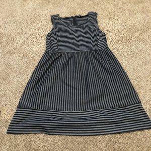 Cute and comfy multi-occasion dress.